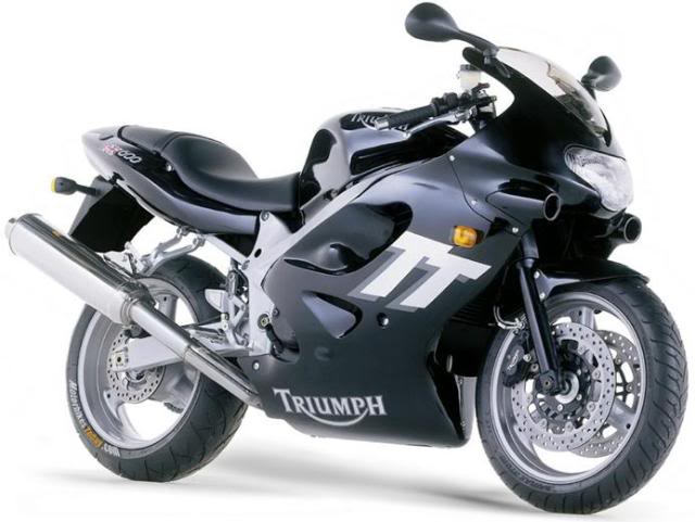 HISTÓRIA - TRIUMPH DAYTONA 675 TT600