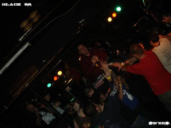 SYRACUSE NEW YEARS HARDCORE MATINEE (01-01-2010) DSC08985