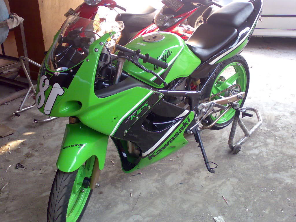 tampilin Foto-foto Kawasaki Ninja anda di sini 25062009379