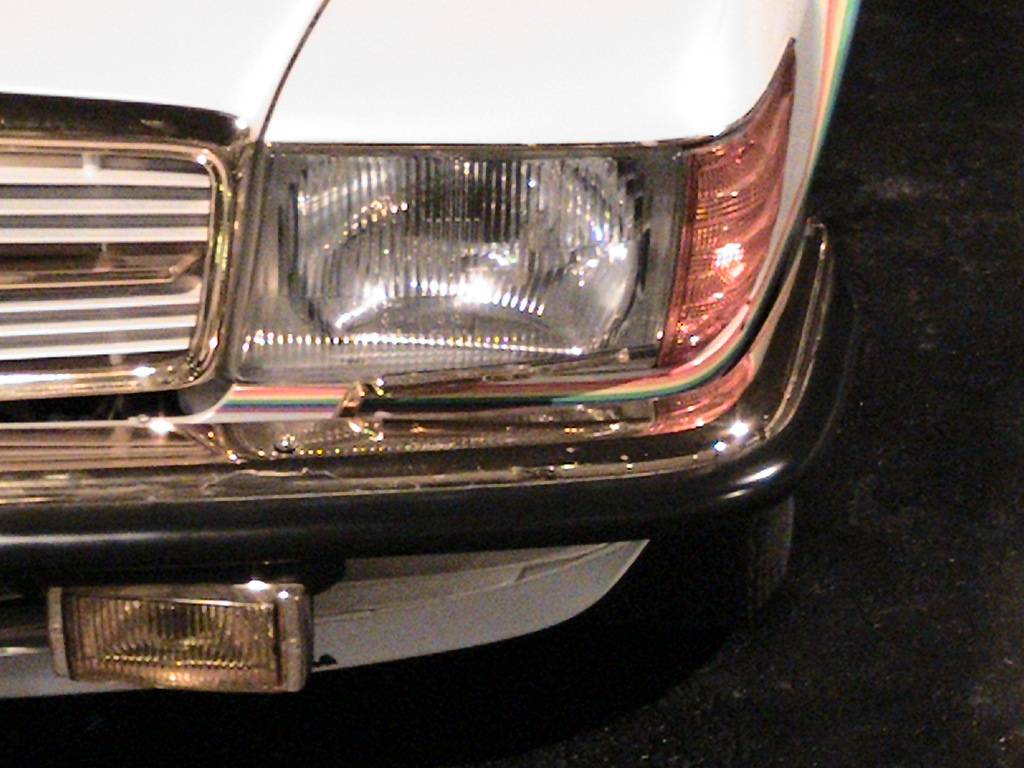 (HISTÓRIA): Emirates National Auto Museum - R107 com peças em Ouro e Porta-Bandeiras IMG_0156_zpse9832172
