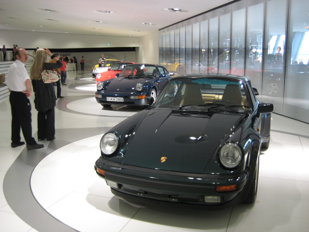 Novo Museu Porsche - Stuttgart IMG_1325