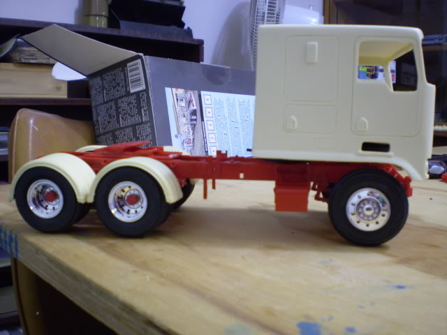 Kenworth K104 Flat top 003-8