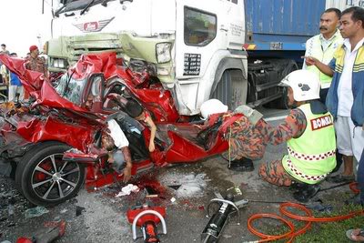 _kemalangan yang amat dasyat_ Accident3