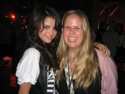 Selena Gomez Resimleri - Sayfa 2 Uyt78