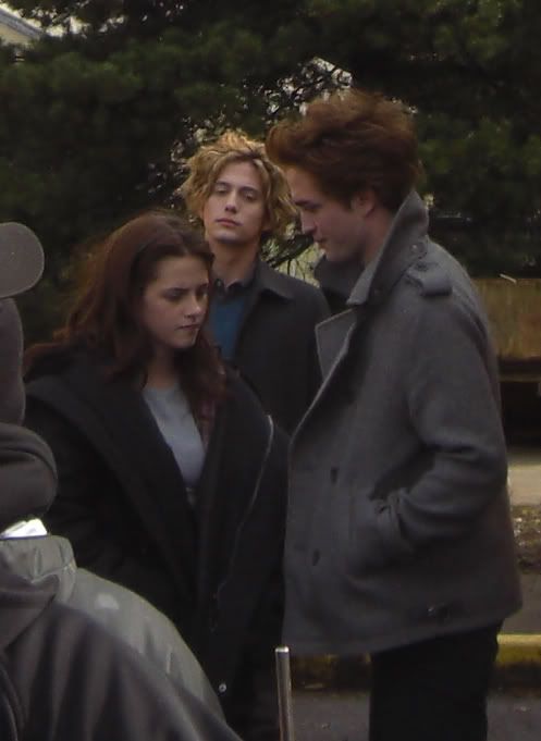 CAPTION THIS! - Page 2 Kristenrob003