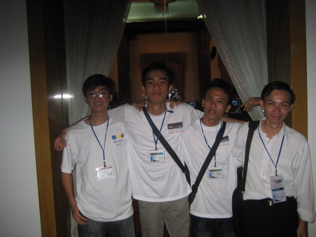 hình ảnh về kỳ thi Olympic Tin Học SV & ACM ICPC năm 2008 Olp-ACM11-2009-07