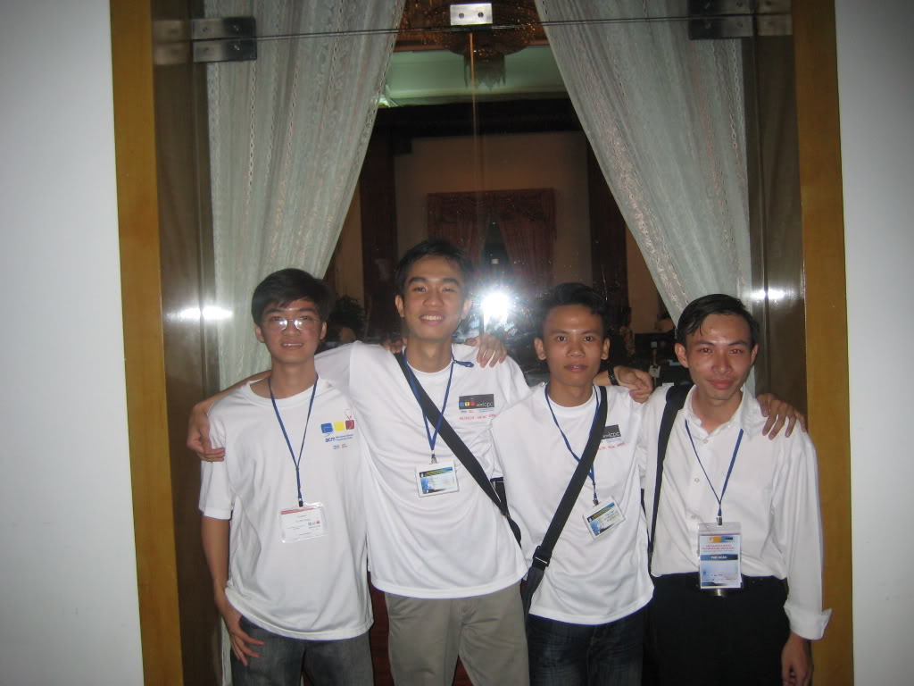 hình ảnh về kỳ thi Olympic Tin Học SV & ACM ICPC năm 2008 Olp-ACM11-2009-09