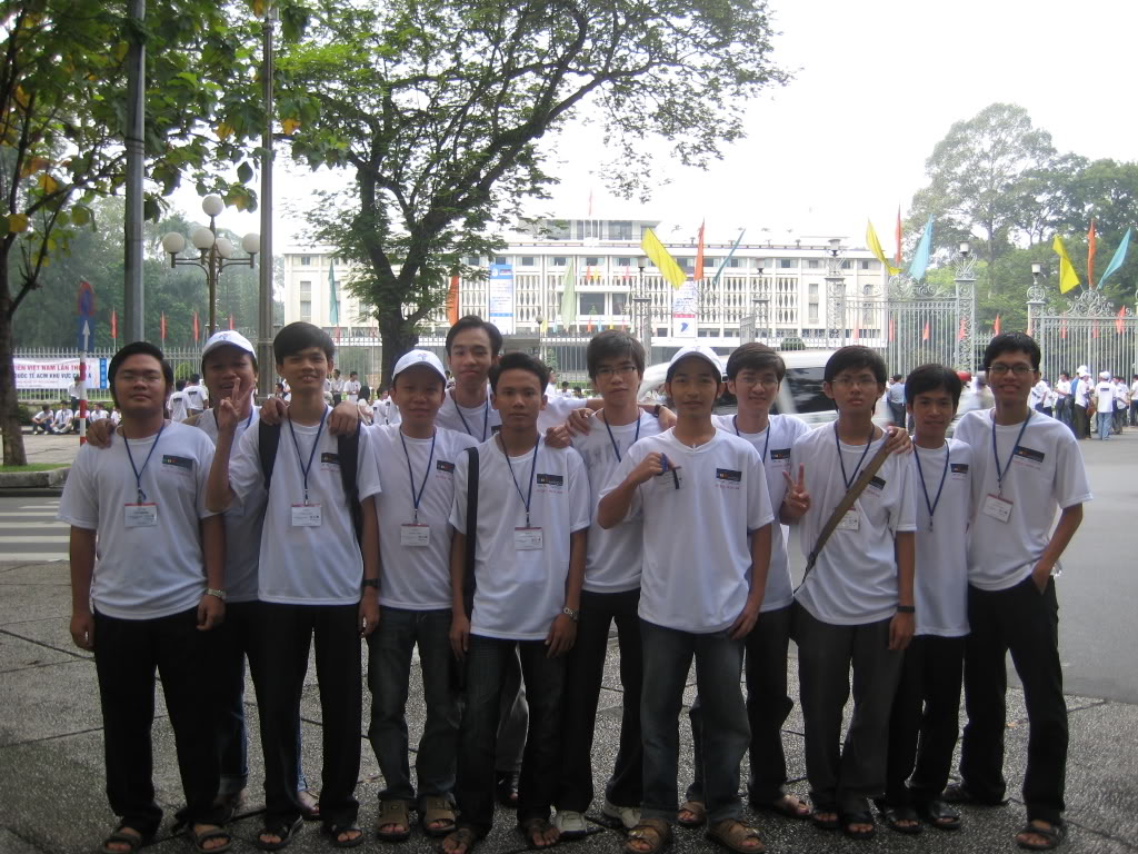 hình ảnh về kỳ thi Olympic Tin Học SV & ACM ICPC năm 2008 Olp-ACM11-2009-14