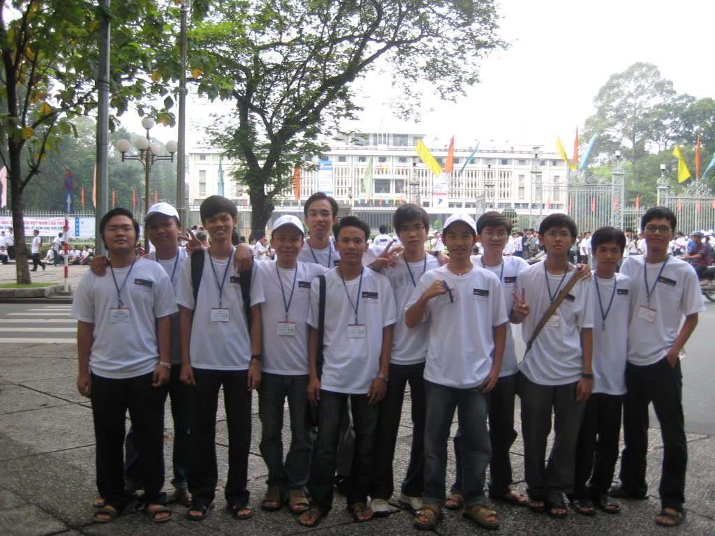 hình ảnh về kỳ thi Olympic Tin Học SV & ACM ICPC năm 2008 Olp-ACM11-2009-15