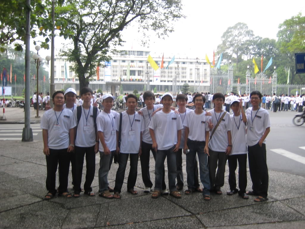 hình ảnh về kỳ thi Olympic Tin Học SV & ACM ICPC năm 2008 Olp-ACM11-2009-16