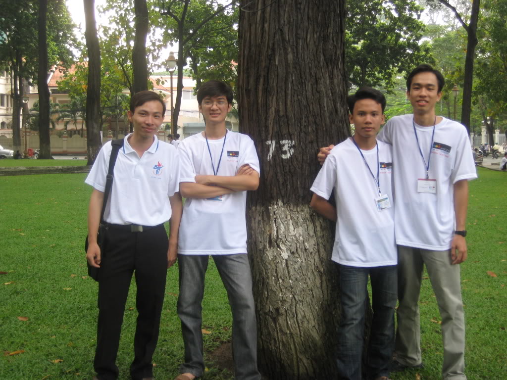 hình ảnh về kỳ thi Olympic Tin Học SV & ACM ICPC năm 2008 Olp-ACM11-2009-20