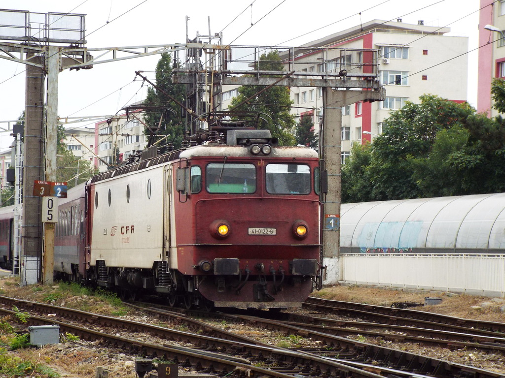 Locomotive clasa 410 - Pagina 2 41-0122-6_1835_25_zpskajqm2pt