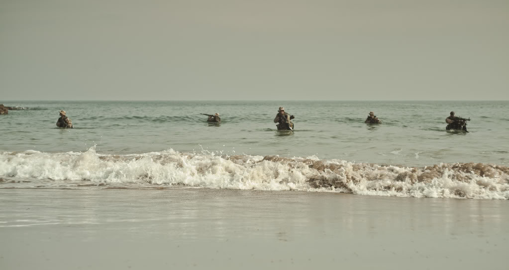 NSW Beach Training Show ComandoSEALSInsercion_01