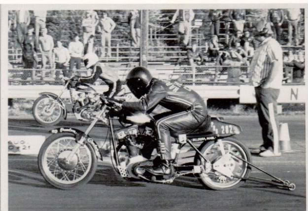 HARLEY DAVIDSON DRAGRACING HISTORY - Page 4 RyanKoreyvsBobMauriello2_zps1f511db1