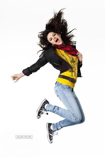  Selena Gomez  Selmad9