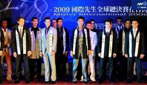 Một số hình ảnh khác của MI 2009 final night! Mrinternational14