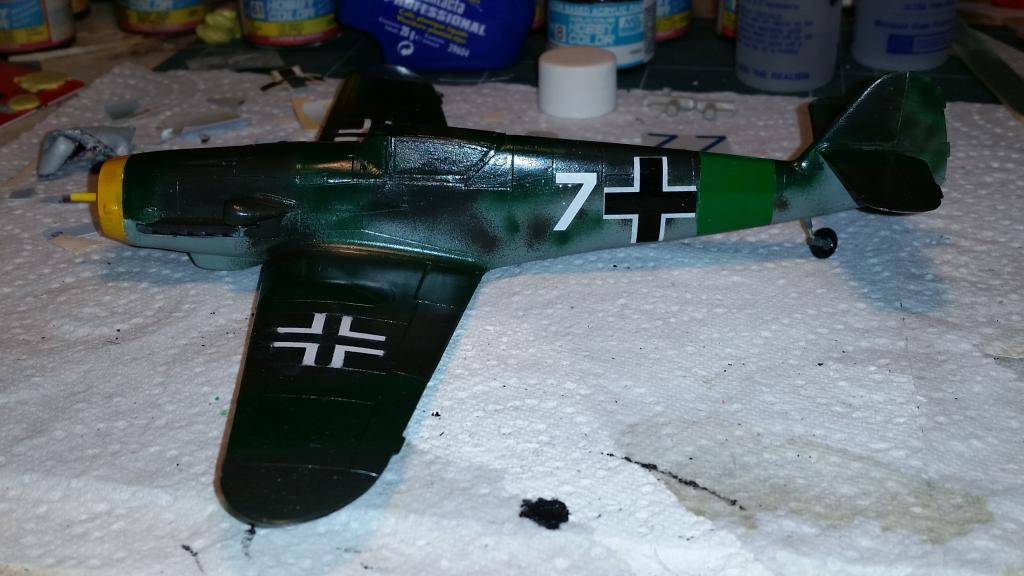 Me Bf 109 K4 Revell 1/48 - Page 2 Le7bleu