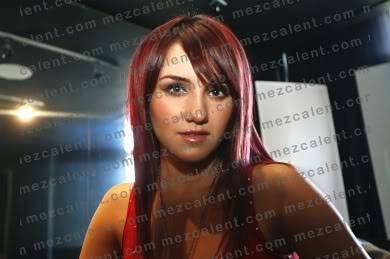 Dulce Maria- Galerija slika - Page 38 Watermark-3