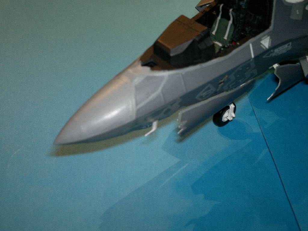 Lightning II FRS.1 aka F-35 Lightning II - KittyHawk 1/48 - Sida 9 201212213033