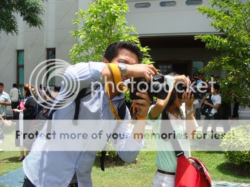 มาขอบคุณเพื่อนชาวมินิ ^^" Commencement07