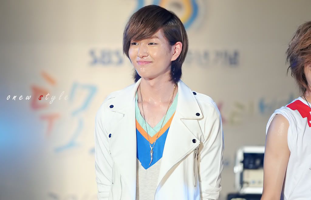 Sexy Onew pics ;D 00000