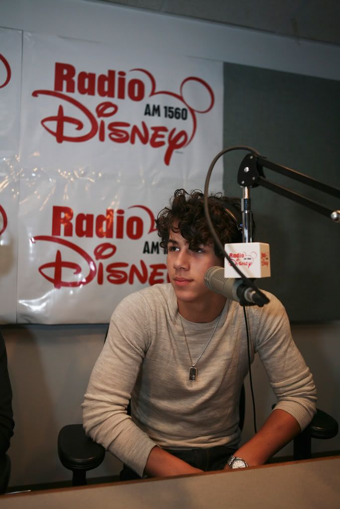 En radio disney 15-8 JHQEV080815003