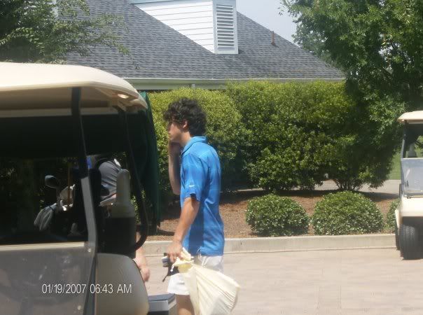 Nick en el campo de golf + otras Go2jhjh