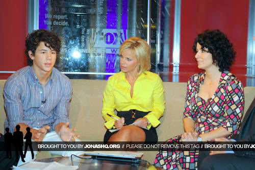 Nick on FOX & FRIENDS Nchasufhseoioiejajajajaja