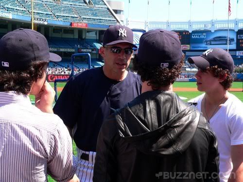 JB en el estadio de los Yankees-editado- Yan11