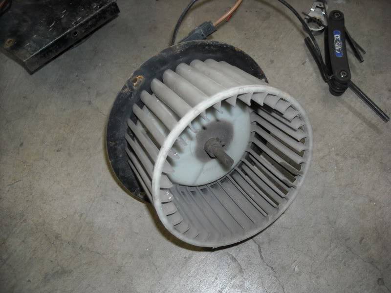 Swapin in a bigger heater fan. DSCN0067-2