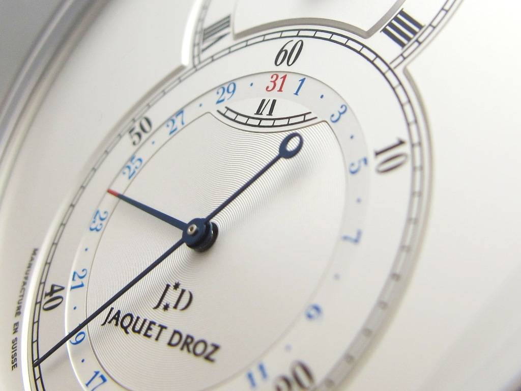 Quelques photos de la Jaquet Droz Grande Seconde Quantième GSQ04R