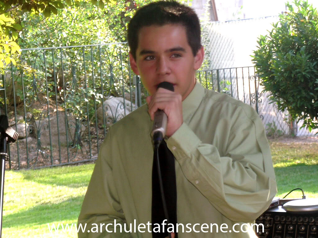 Little David hát "I Could Not Ask For More" David-archuleta-i-could-not-ask--5