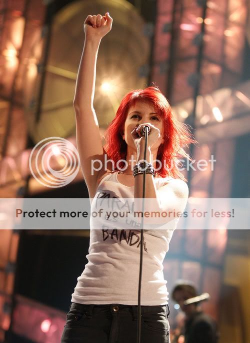 Premios mtv latinos Hayley_Williams_at_the--large-ms-3