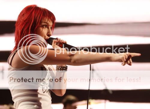 Premios mtv latinos Hayley_Williams_at_the--large-ms-6