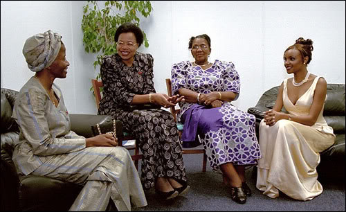  Mpule Kwelagobe- Official Thread -  MISS UNIVERSE 1999 (Botswana) Mpule5