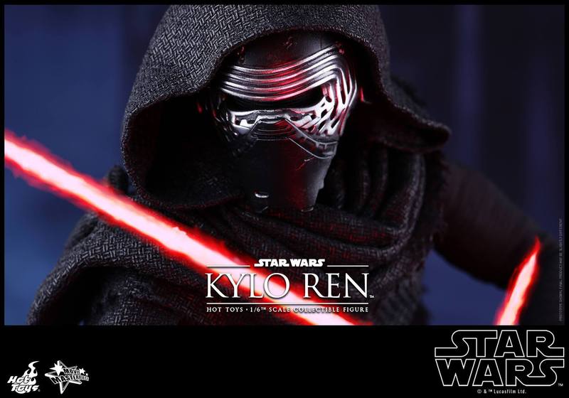 EP VII : LE REVEIL DE LA FORCE - KYLO REN (MMS220) 11909569_10153041298087344_8484193799825997057_o