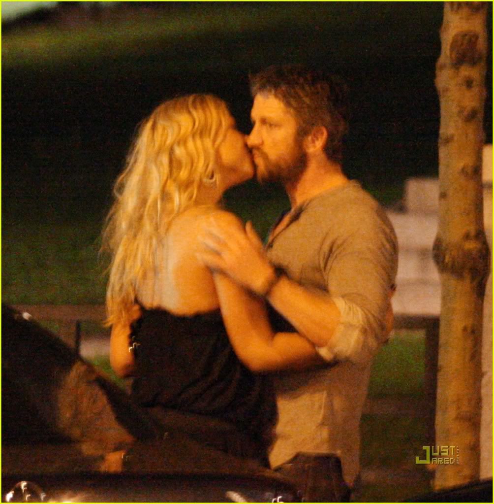 Gerry and Belgrade Nightlife etc. - Page 2 Gerard-butler-kissing-blonde-08