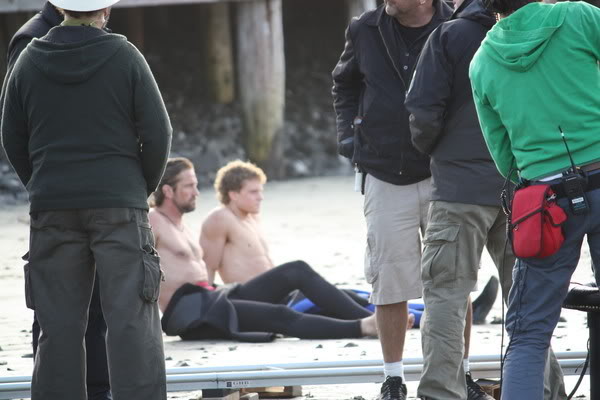 'Chasing Mavericks' Filming October 2011 - Page 2 9317a6547f7ee64ea0d77cc809354040