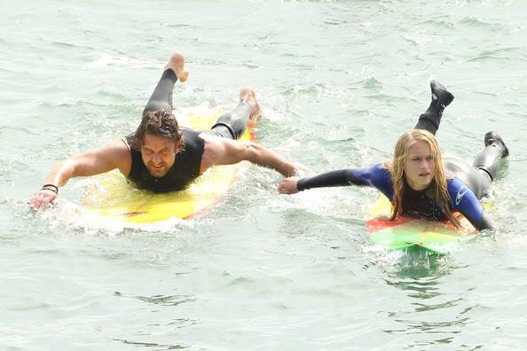 'Chasing Mavericks' Filming October 2011 GerardButlerGerardButlerSetSantaCruz2-zu5EWqVW6l