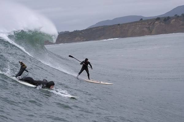 'Chasing Mavericks' Filming October 2011 - Page 3 Butler_paddle6-1