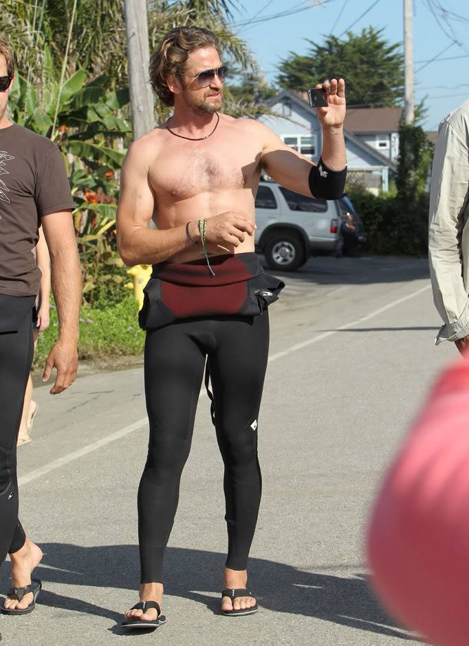 'Chasing Mavericks' Filming October 2011 Gerard-butler-shirtless-wet-suit-10142011-08