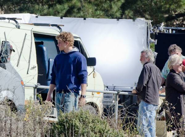 'Chasing Mavericks' Filming October 2011 - Page 3 Halfmoon5