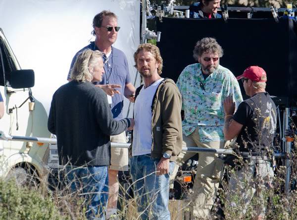 'Chasing Mavericks' Filming October 2011 - Page 3 Halfmoon8