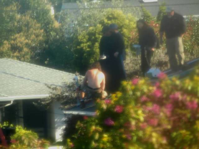 'Chasing Mavericks' Filming October 2011 - Page 3 Rooftopshirtless