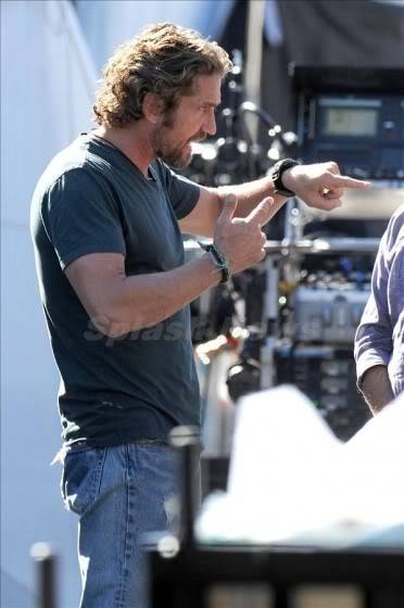 'Chasing Mavericks' Filming October 2011 - Page 2 Spl325321_022-wm900-372x560