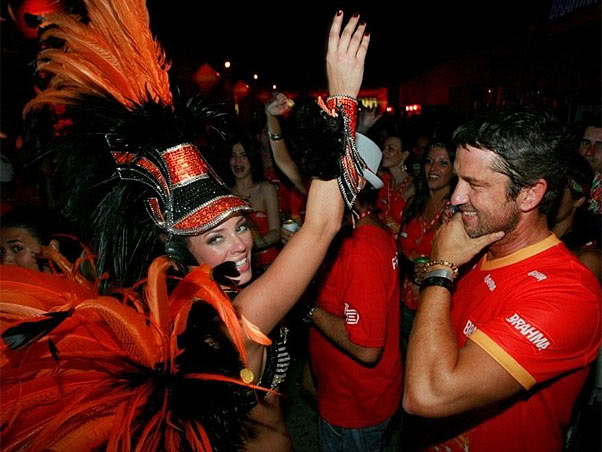 Rio - Carnaval 2010 - Page 4 036375485-EXH00