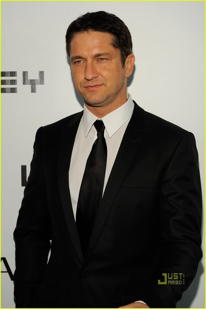 Whitney Museum Gala Event - Oct 19, 2009 Gerard-butler-whitney-studio-par-7