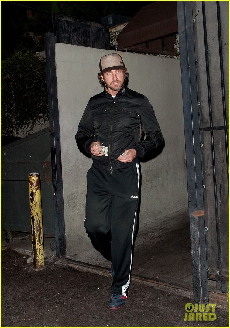 "Less than Coy" Gerry leaving Koi - LA, 27 Jan 12 Gerard-butler-whos-brandi-glanville-01