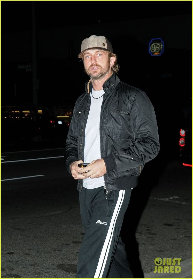 "Less than Coy" Gerry leaving Koi - LA, 27 Jan 12 Gerard-butler-whos-brandi-glanville-02