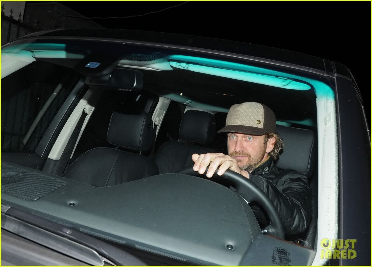 "Less than Coy" Gerry leaving Koi - LA, 27 Jan 12 Gerard-butler-whos-brandi-glanville-05